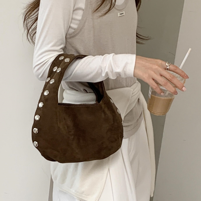 Nieuwe, modieuze retro tas voo - Leatherwork Designs recensie en prijs